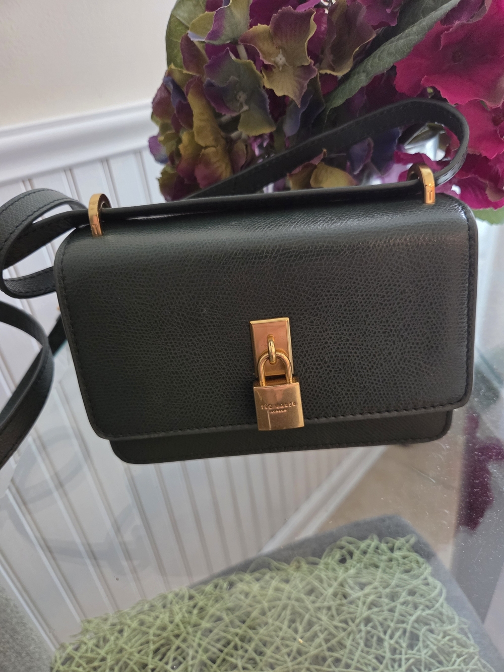 Ted Baker London Sloane Green  Crossbody with Gold Hardware Like New